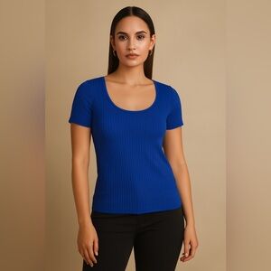 🔴 WHBM blue ribbed top